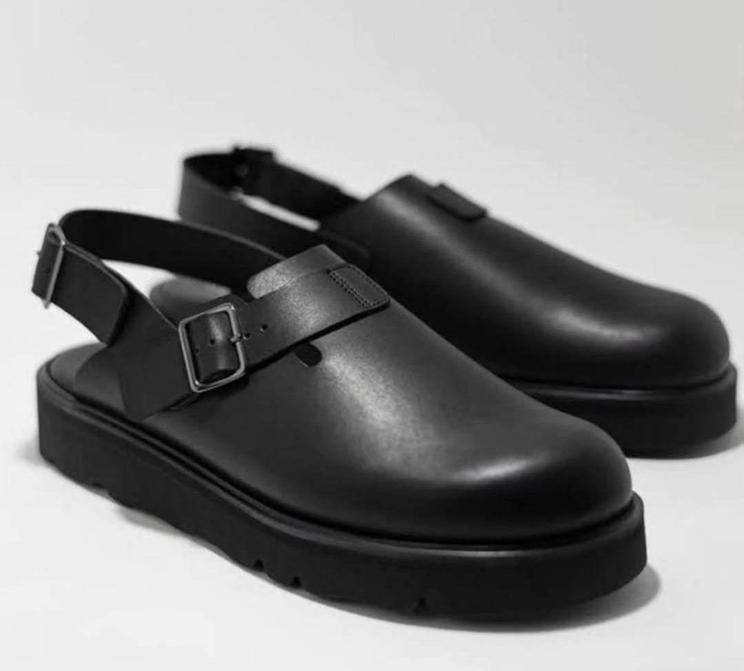 Langford by BoraStot (Black)